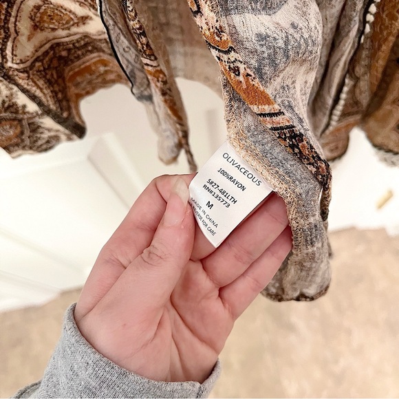 ✧・゚groovy paisley open-front top - Picture 9 of 9